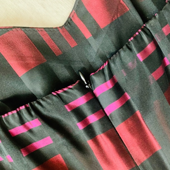 Alexia Admor Strapless Mini Cocktail Dress - Picture 8 of 12